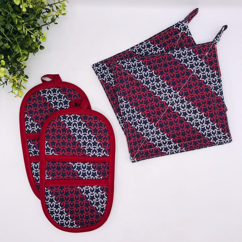 4 Piece Baking Set: 2 Finger Hotpads and 2 Square Potholders, Patriotic Stars